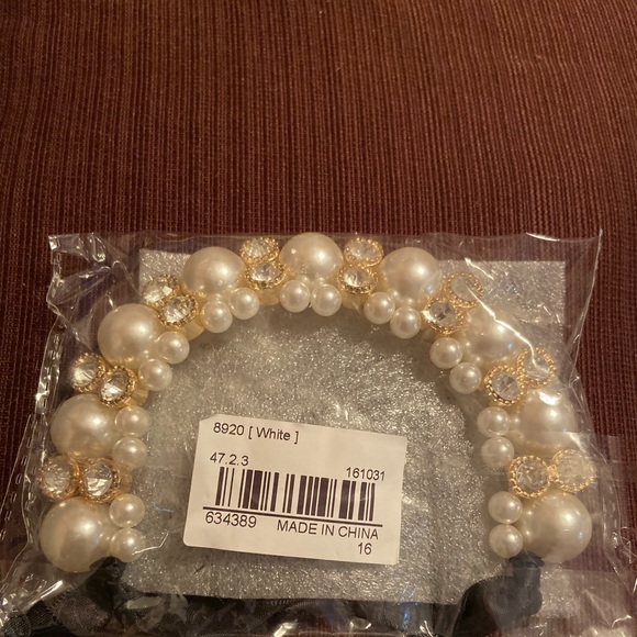 Jewelry neclklace - Picture 2 of 3